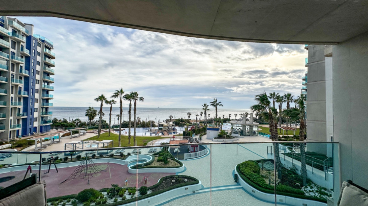 For sale - 2 Bedroom 2 Bathroom Apartment - Ground Floor Apartment in Torrevieja - Torrevieja Centro  - Alicante