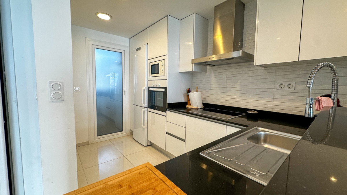 For sale - 2 Bedroom 2 Bathroom Apartment - Ground Floor Apartment in Torrevieja - Torrevieja Centro  - Alicante
