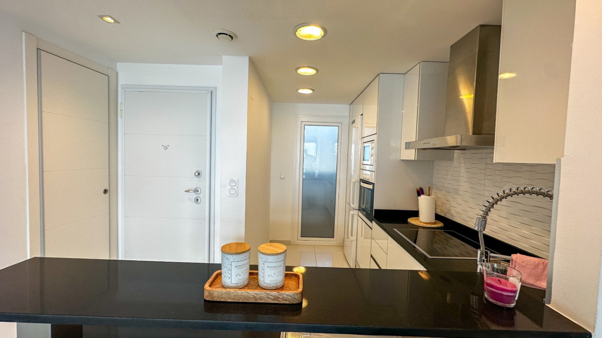 For sale - 2 Bedroom 2 Bathroom Apartment - Ground Floor Apartment in Torrevieja - Torrevieja Centro  - Alicante