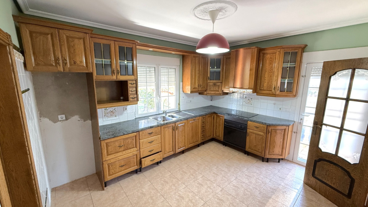 For sale - 4 Bedroom 3 Bathroom House - Detached Villa in Pilar de la Horadada - Pilar de la Horadada Centro  - Alicante