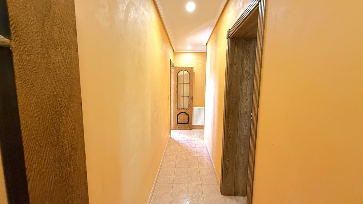 For sale - 4 Bedroom 3 Bathroom House - Detached Villa in Pilar de la Horadada - Pilar de la Horadada Centro  - Alicante