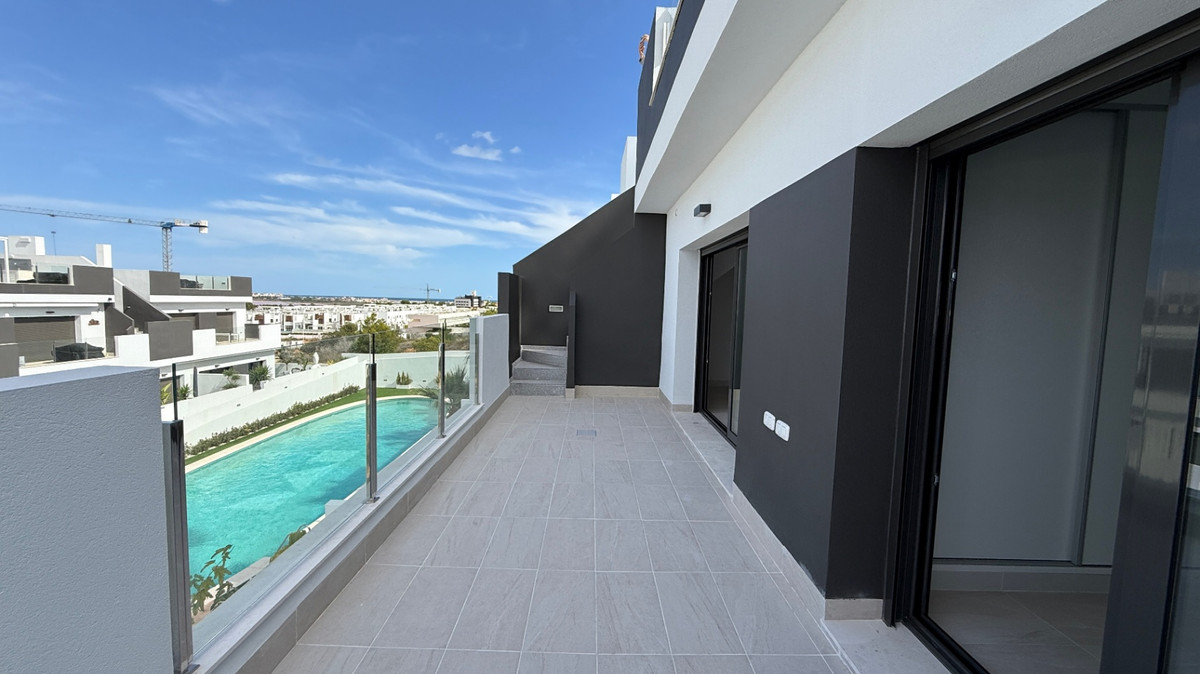 For sale - 2 Bedroom 1 Bathroom Apartment - Ground Floor Apartment in Torrevieja - Torrevieja Centro  - Alicante