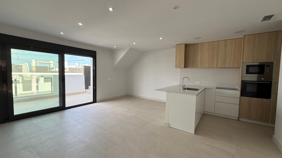 For sale - 2 Bedroom 1 Bathroom Apartment - Ground Floor Apartment in Torrevieja - Torrevieja Centro  - Alicante