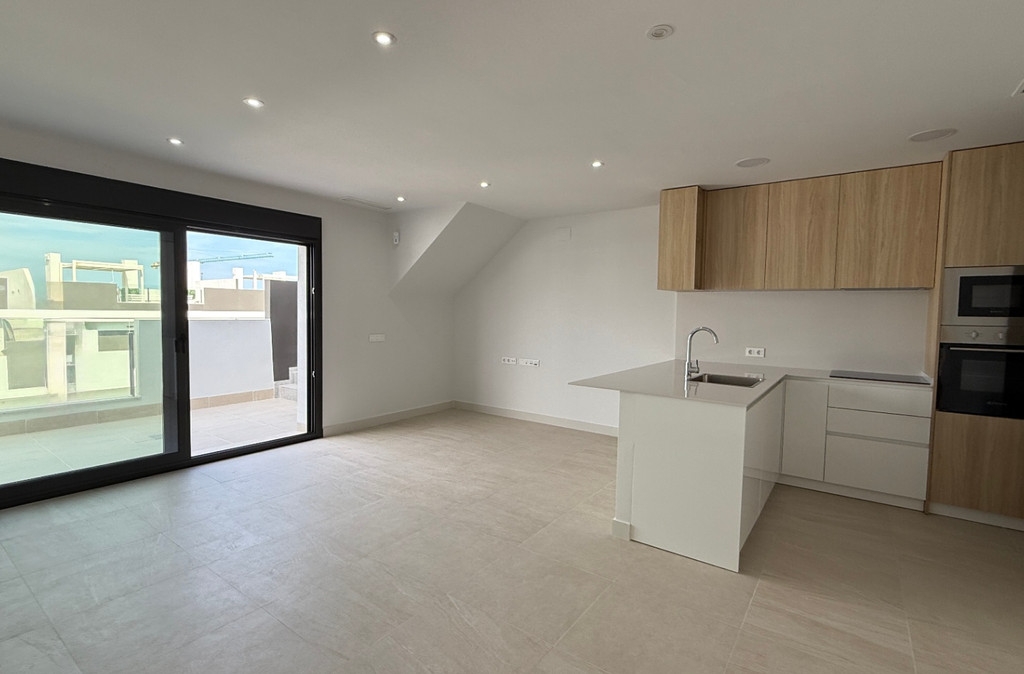 2 Bedroom 1 Bathroom Apartment - Ground Floor Apartment in Torrevieja