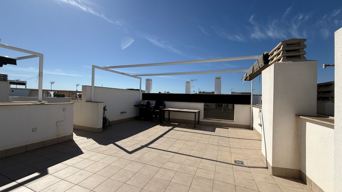 For sale - 2 Bedroom 1 Bathroom Apartment - Penthouse in Pilar de la Horadada - Pilar de la Horadada Centro  - Alicante