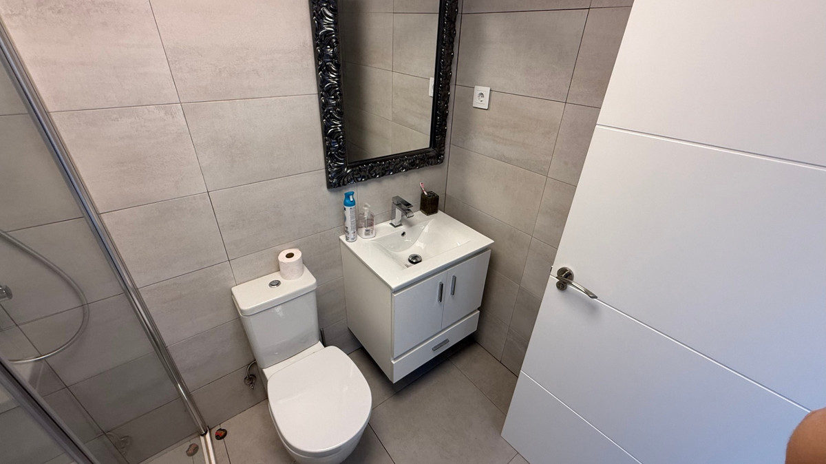 For sale - 2 Bedroom 1 Bathroom Apartment - Penthouse in Pilar de la Horadada - Pilar de la Horadada Centro  - Alicante