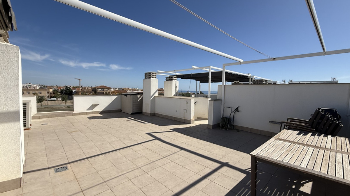 For sale - 2 Bedroom 1 Bathroom Apartment - Penthouse in Pilar de la Horadada - Pilar de la Horadada Centro  - Alicante
