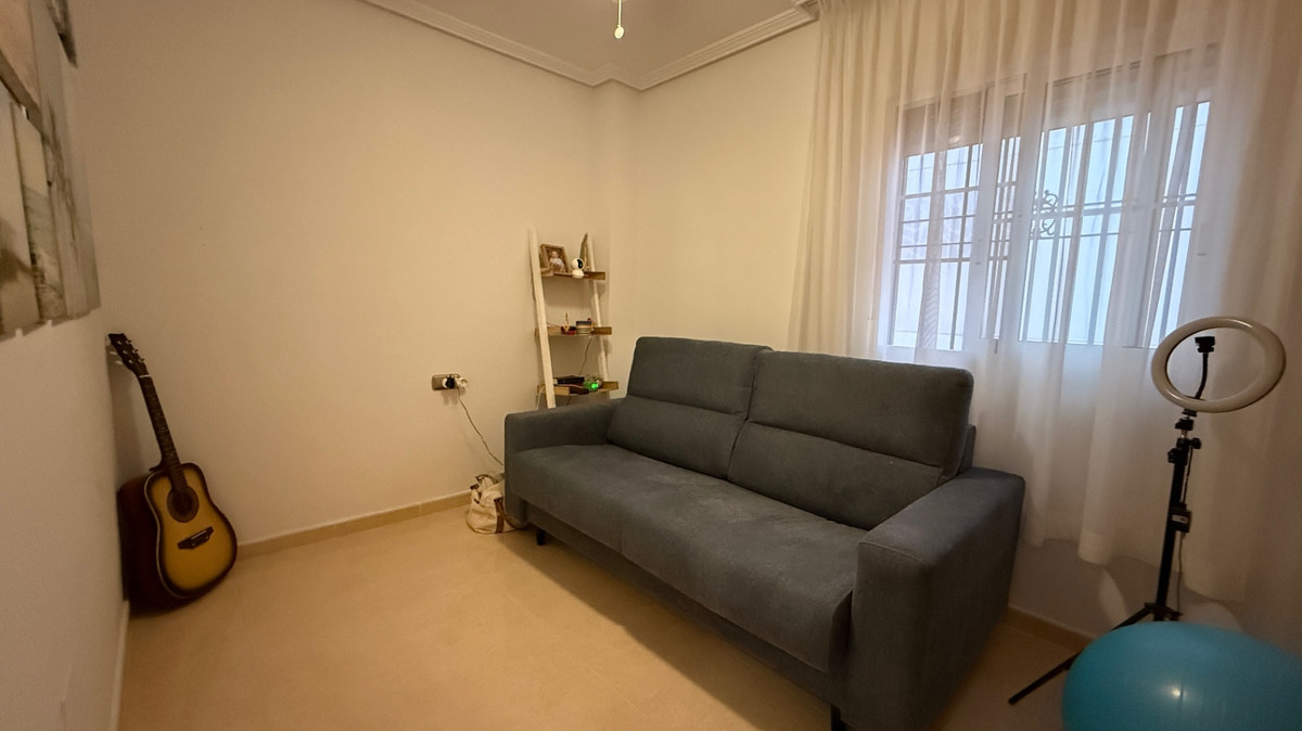 For sale - 2 Bedroom 1 Bathroom Apartment - Ground Floor Apartment in Orihuela - Orihuela Centro  - Alicante
