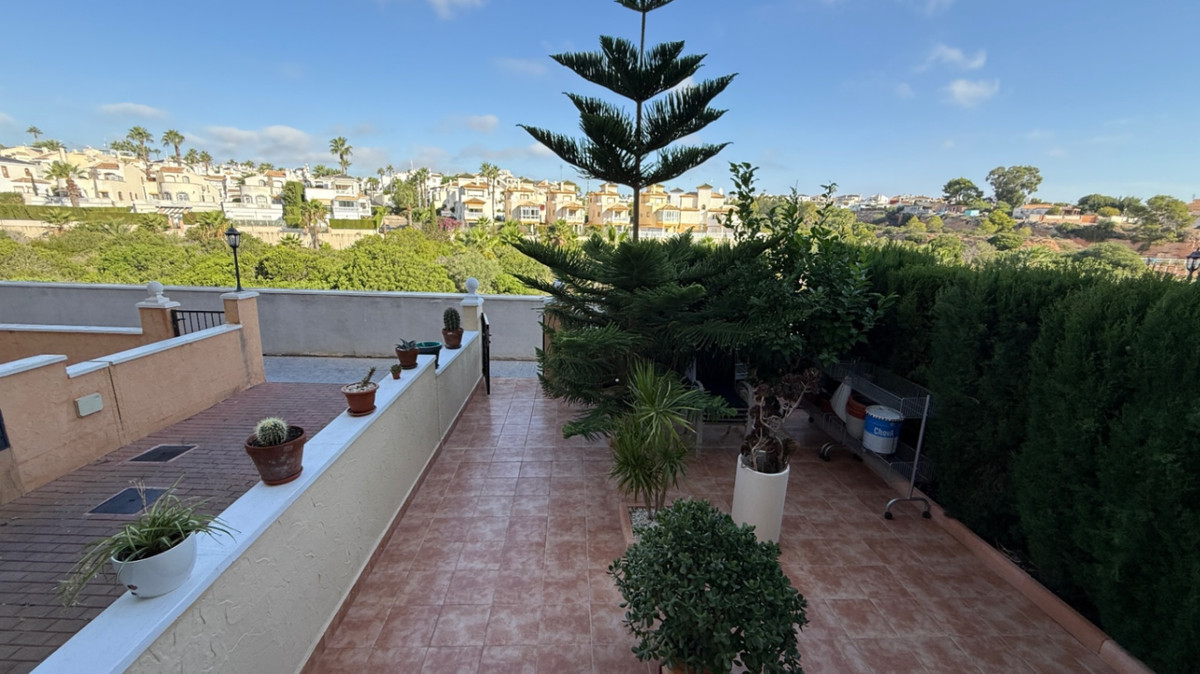 For sale - 2 Bedroom 1 Bathroom Apartment - Ground Floor Apartment in Orihuela - Orihuela Centro  - Alicante