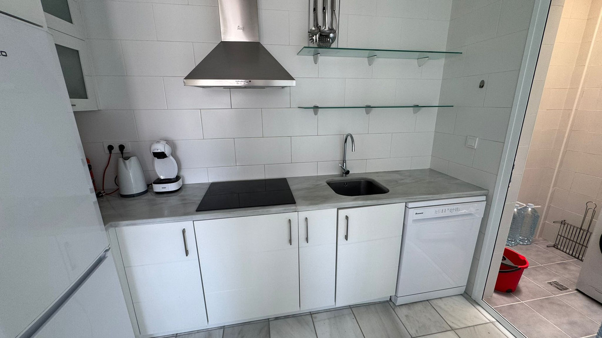 For sale - 2 Bedroom 2 Bathroom House - Townhouse in Torrevieja - Torrevieja Centro  - Alicante