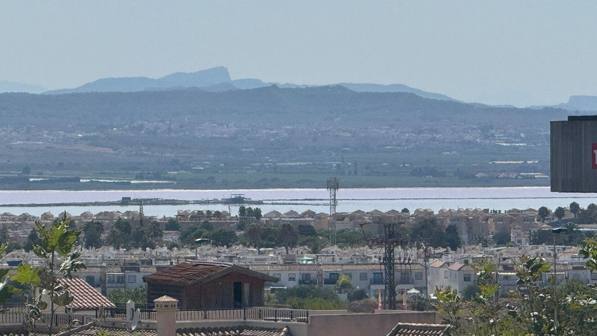 For sale - 2 Bedroom 2 Bathroom House - Townhouse in Torrevieja - Torrevieja Centro  - Alicante