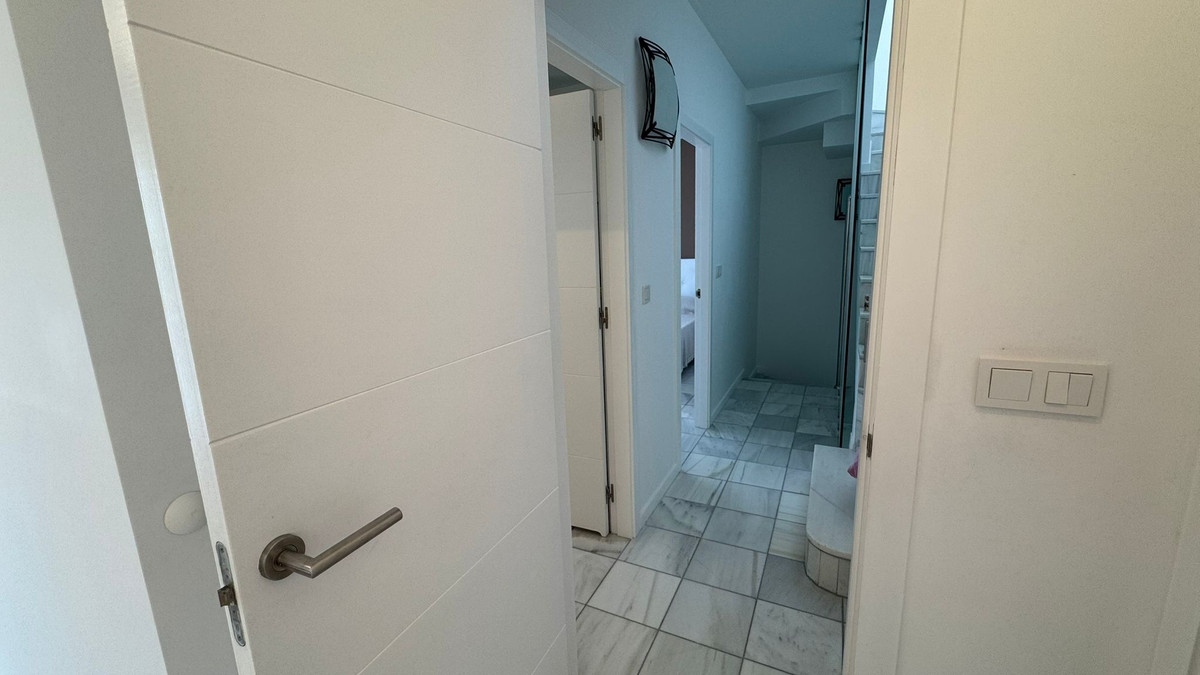 For sale - 2 Bedroom 2 Bathroom House - Townhouse in Torrevieja - Torrevieja Centro  - Alicante