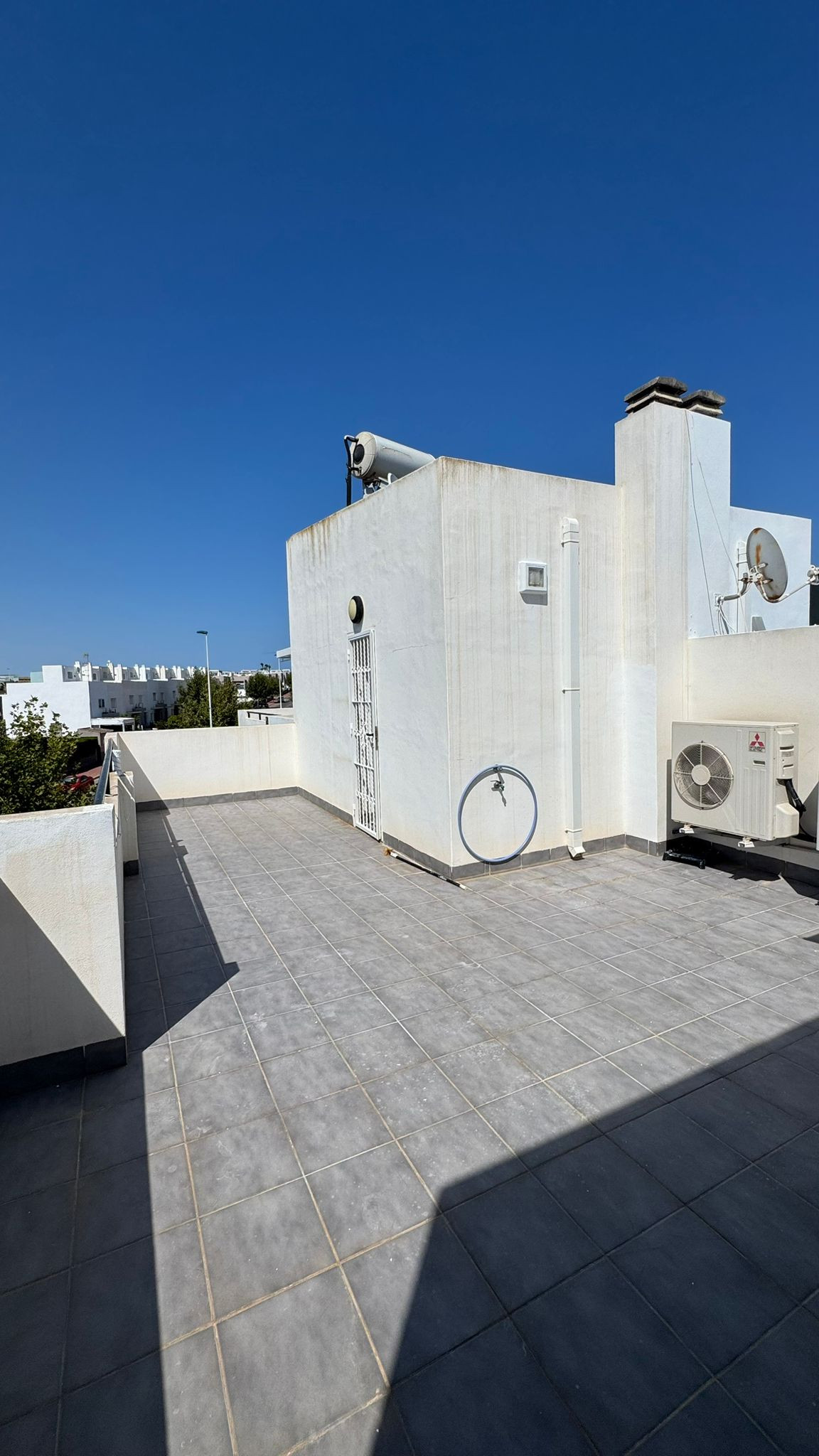 For sale - 2 Bedroom 2 Bathroom House - Townhouse in Torrevieja - Torrevieja Centro  - Alicante