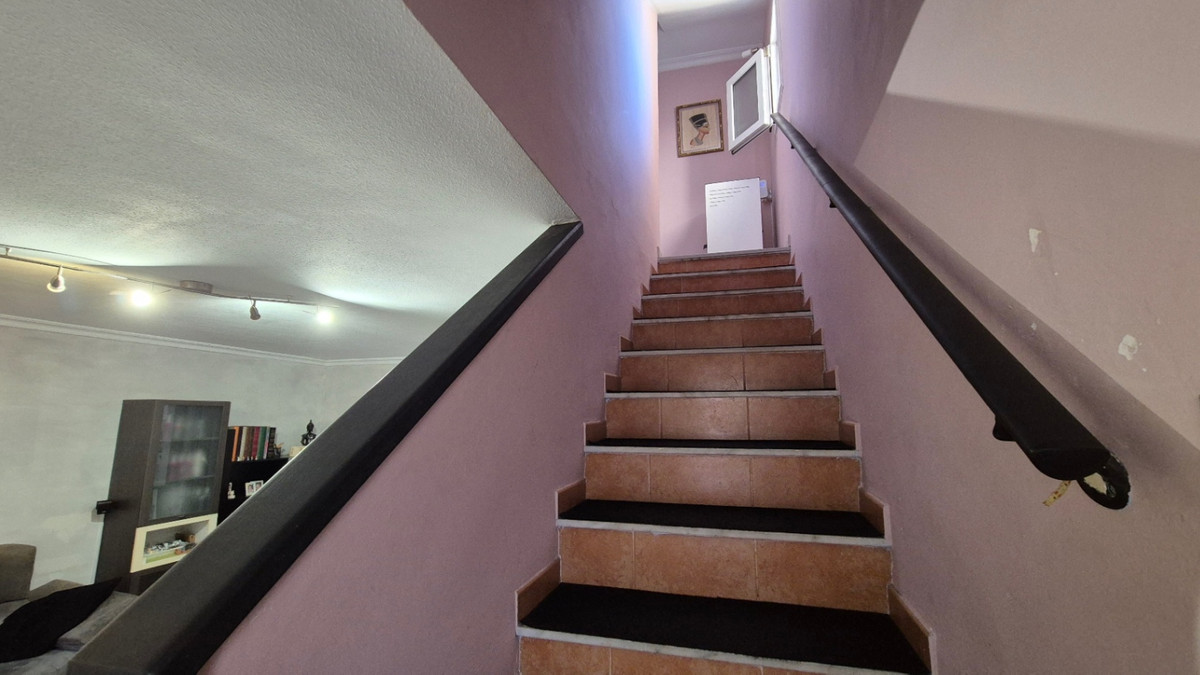 For sale - 3 Bedroom 2 Bathroom House - Townhouse in Torrevieja - Torrevieja Centro  - Alicante