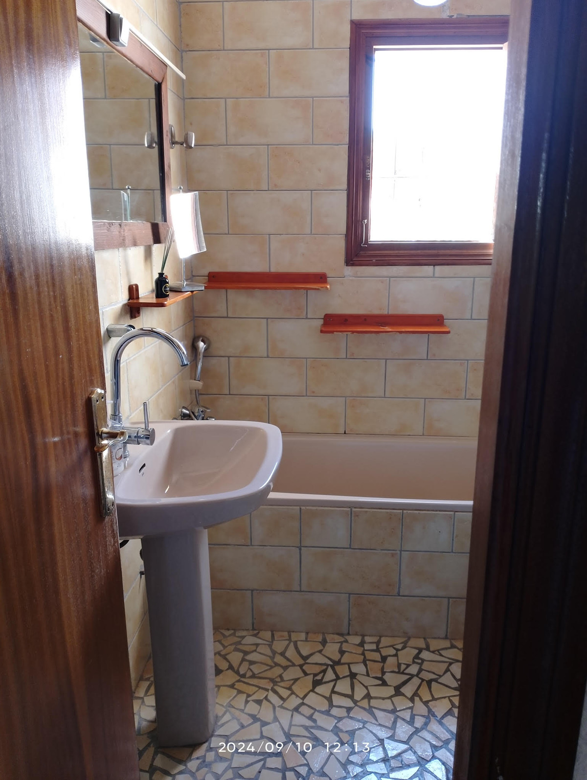 For sale - 7 Bedroom 2 Bathroom House - Detached Villa in Torrevieja - Torrevieja Centro  - Alicante