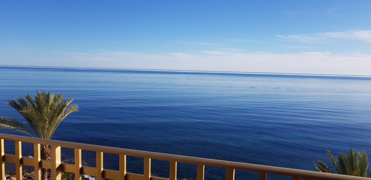 For sale - 3 Bedroom 2 Bathroom Apartment - Middle Floor Apartment in Torrevieja - Playa Del Cura  - Alicante