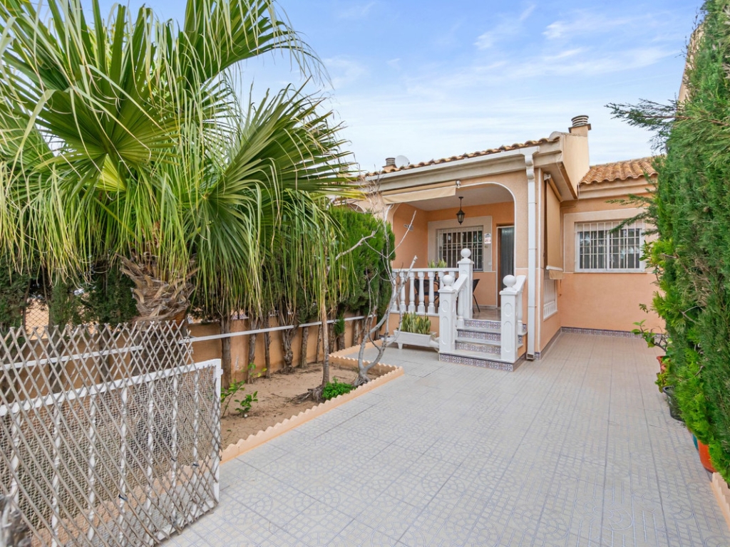 2 Bedroom 1 Bathroom House - Townhouse in San Javier