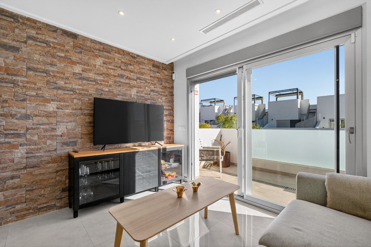 For sale - 2 Bedroom 2 Bathroom Apartment - Penthouse in Rojales - Ciudad Quesada  - Alicante