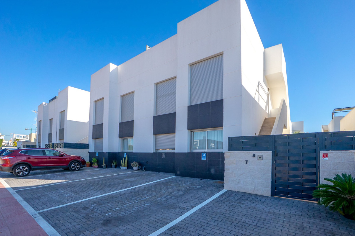 For sale - 2 Bedroom 2 Bathroom Apartment - Penthouse in Rojales - Ciudad Quesada  - Alicante