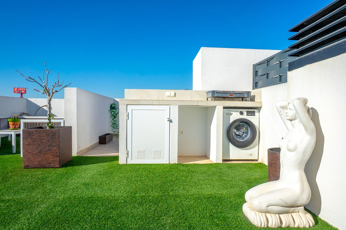 For sale - 2 Bedroom 2 Bathroom Apartment - Penthouse in Rojales - Ciudad Quesada  - Alicante