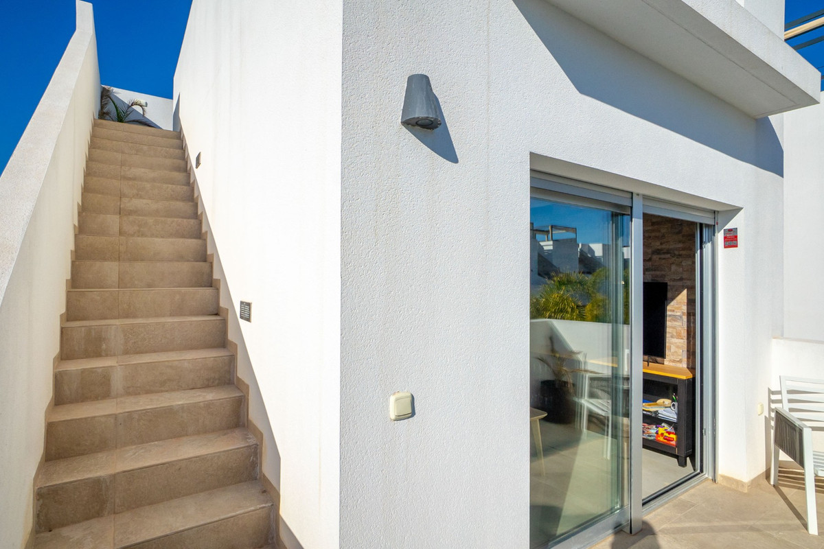 For sale - 2 Bedroom 2 Bathroom Apartment - Penthouse in Rojales - Ciudad Quesada  - Alicante