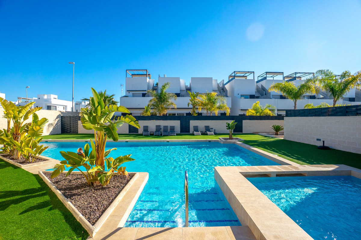 For sale - 2 Bedroom 2 Bathroom Apartment - Penthouse in Rojales - Ciudad Quesada  - Alicante