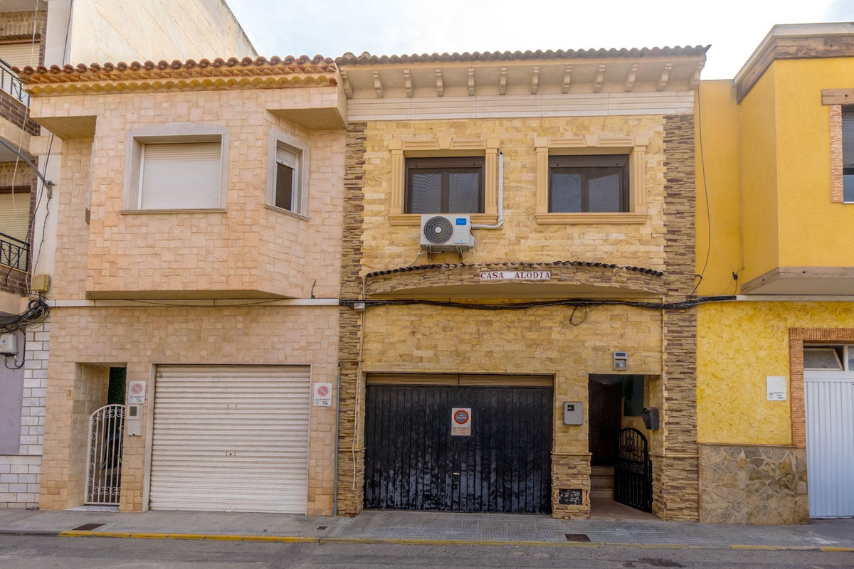 For sale - 3 Bedroom 2 Bathroom House - Townhouse in Rojales - Ciudad Quesada  - Alicante