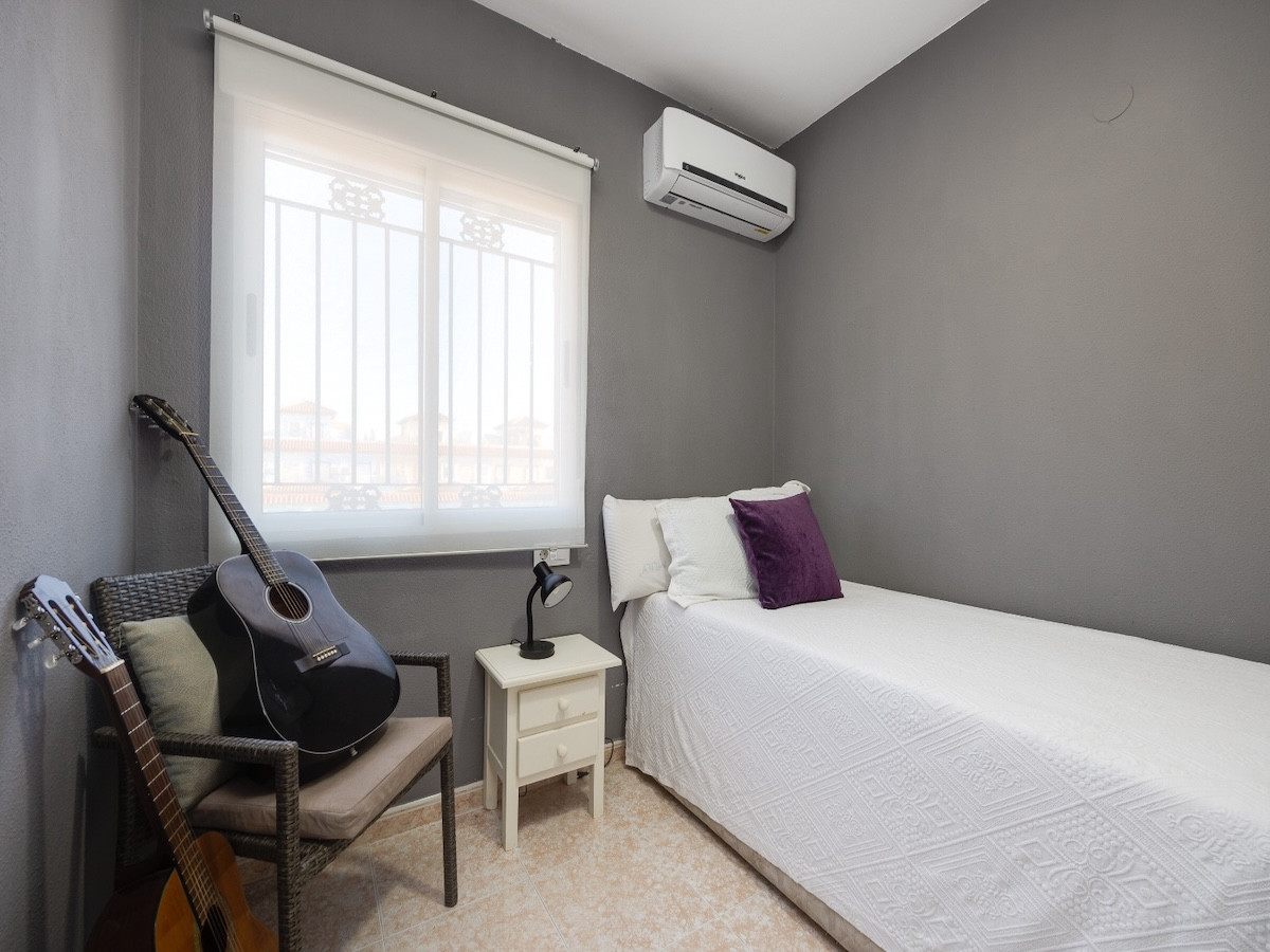 For sale - 2 Bedroom 2 Bathroom Townhouse in Torrevieja - Torrevieja - Alicante