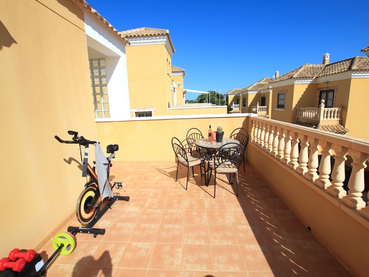 For sale - 3 Bedroom 2 Bathroom Detached Villa in El Raso - Guardamar del Segura Centro  - Alicante