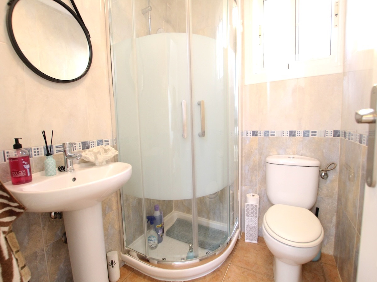 For sale - 3 Bedroom 2 Bathroom Detached Villa in El Raso - Guardamar del Segura Centro  - Alicante