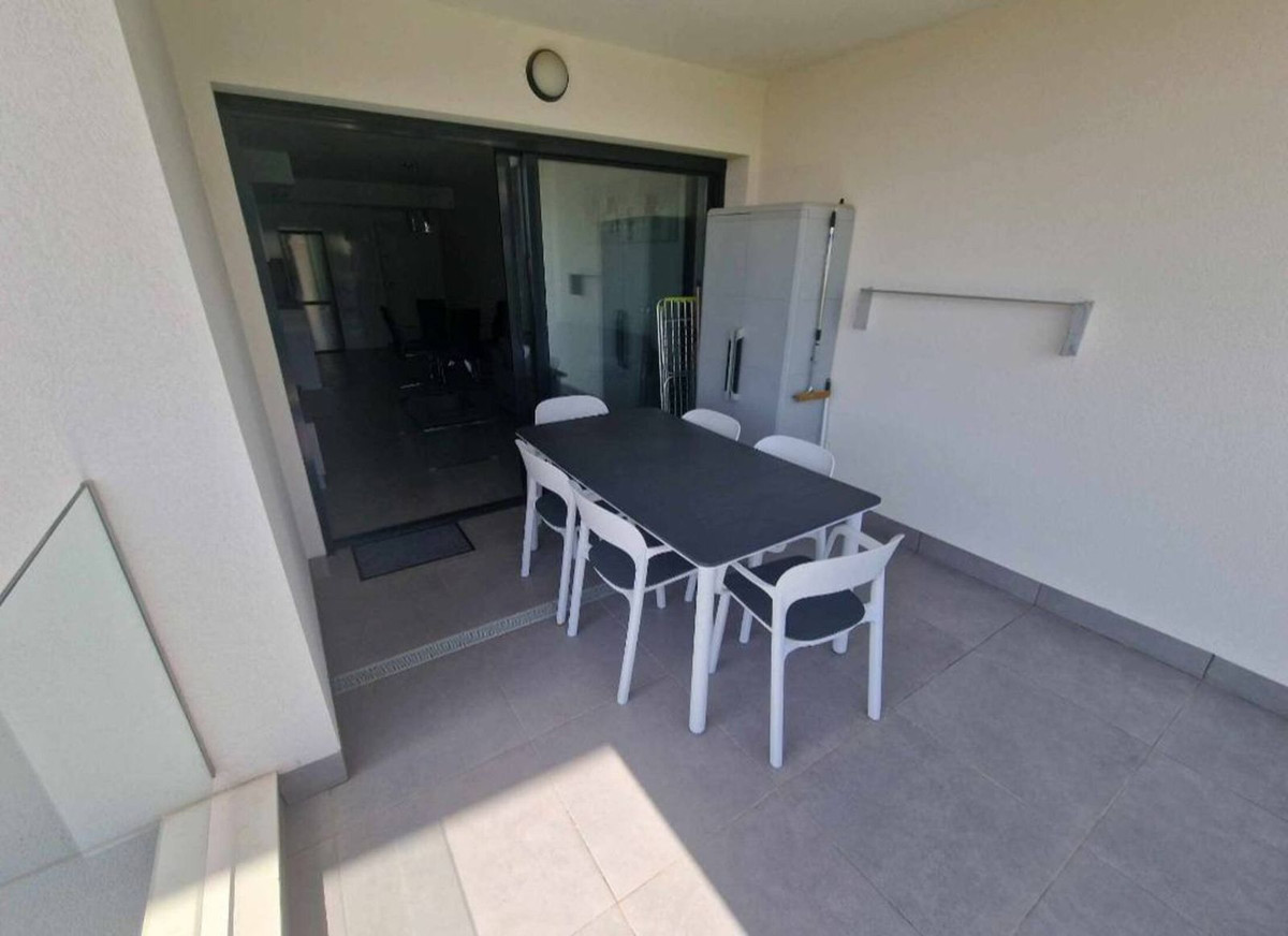 For sale - 2 Bedroom 2 Bathroom Apartment - Middle Floor Apartment in Orihuela - Villamartin  - Alicante