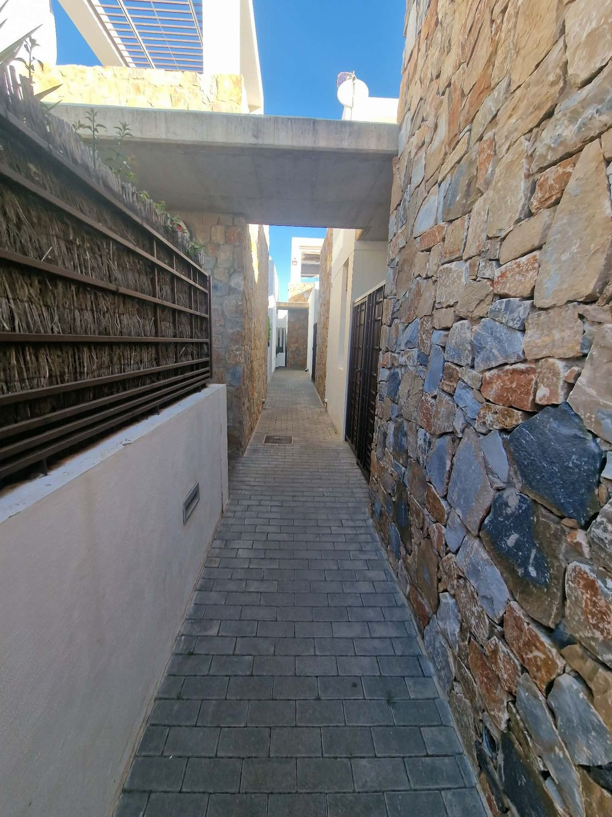 For sale - 2 Bedroom 1 Bathroom House - Detached Villa in Orihuela - Orihuela Centro  - Alicante