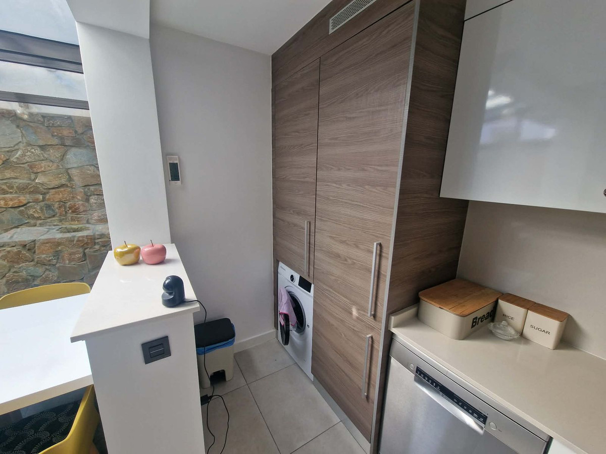 For sale - 2 Bedroom 1 Bathroom House - Detached Villa in Orihuela - Orihuela Centro  - Alicante