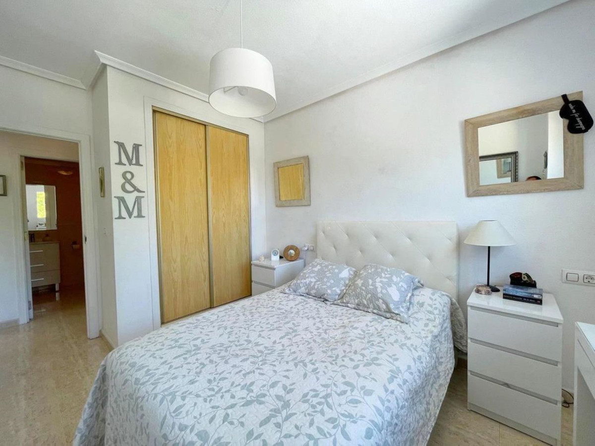 For sale - 1 Bedroom 1 Bathroom Apartment - Top Floor Apartment in Orihuela - Orihuela Costa  - Alicante