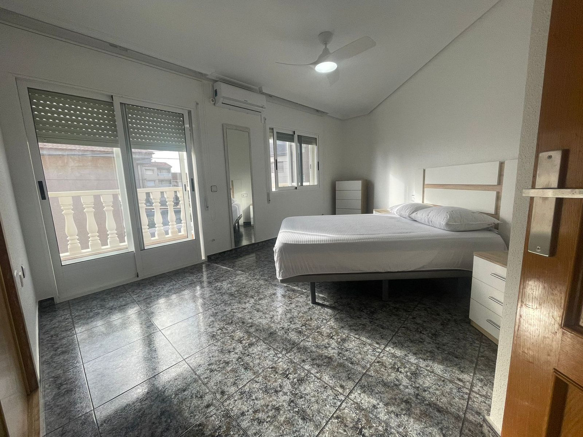 For sale - 4 Bedroom 2 Bathroom House - Semi-Detached House in San Pedro del Pinatar - Lo Pagan  - Murcia