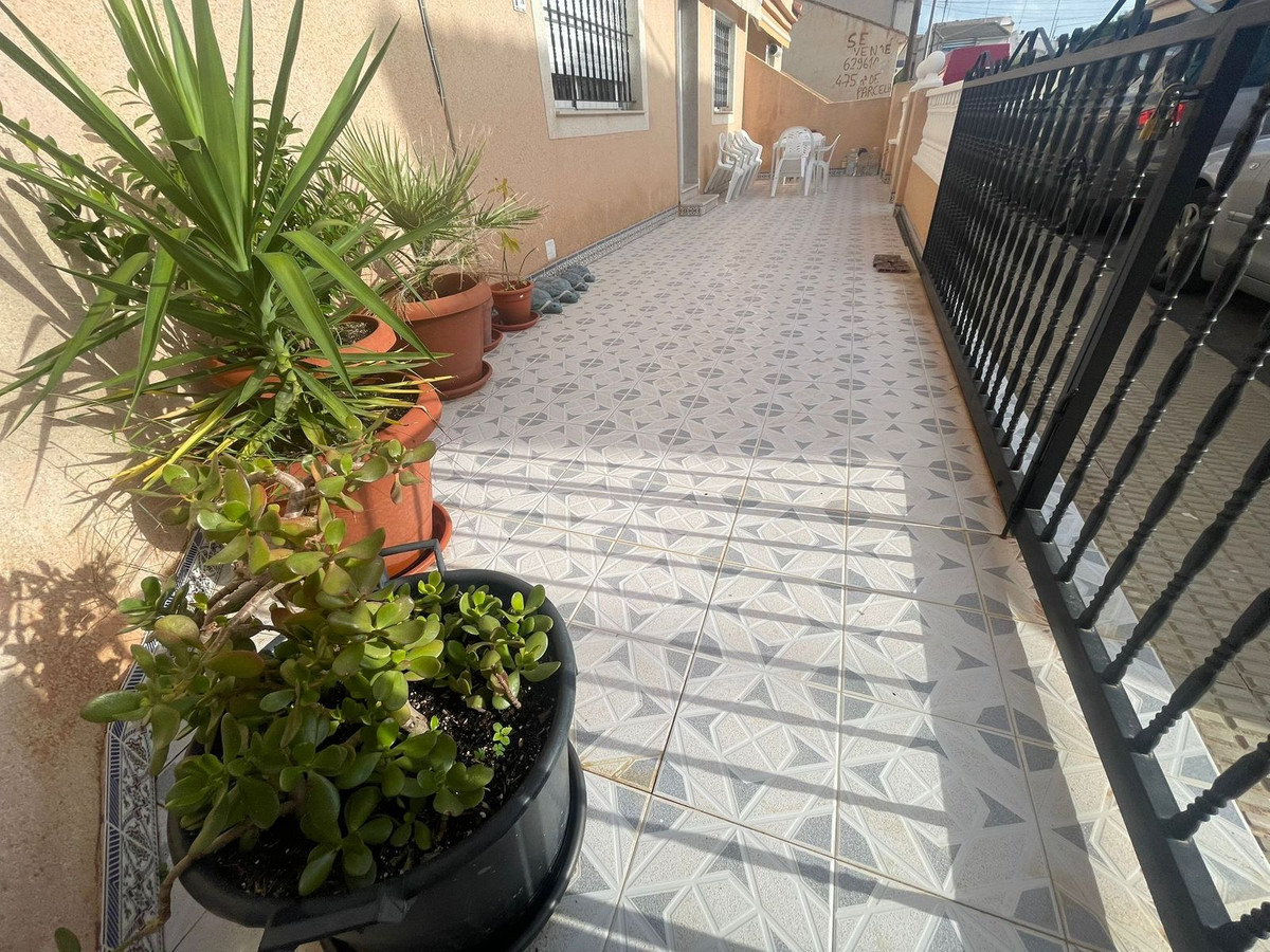 For sale - 4 Bedroom 2 Bathroom House - Semi-Detached House in San Pedro del Pinatar - Lo Pagan  - Murcia