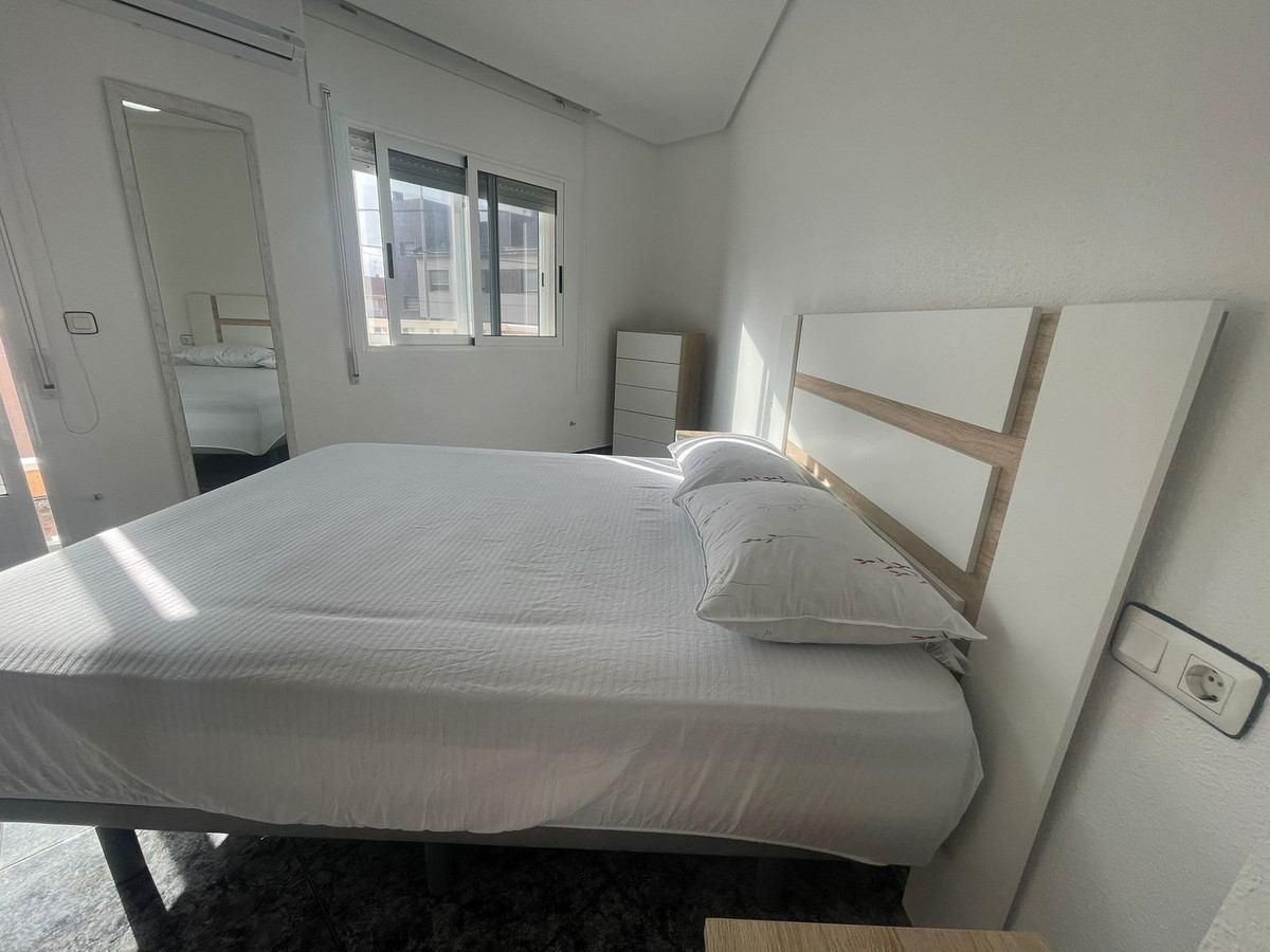 For sale - 4 Bedroom 2 Bathroom House - Semi-Detached House in San Pedro del Pinatar - Lo Pagan  - Murcia