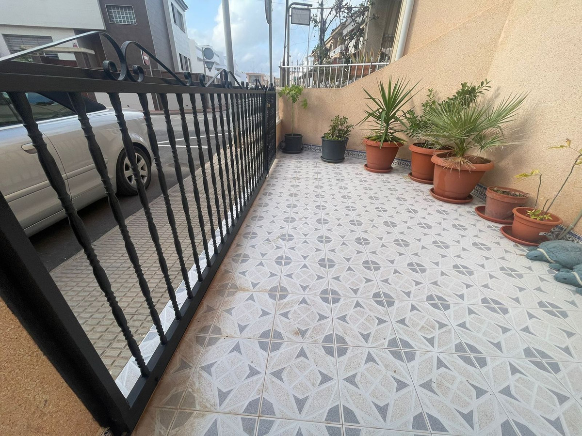 For sale - 4 Bedroom 2 Bathroom House - Semi-Detached House in San Pedro del Pinatar - Lo Pagan  - Murcia