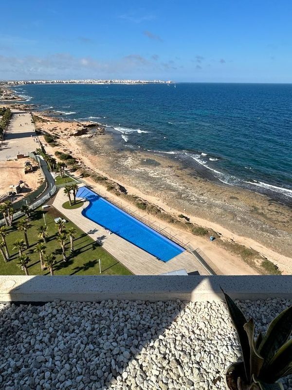 For sale - 3 Bedroom 2 Bathroom Apartment Penthouse in Punta Prima - Costa Blanca  - Alicante