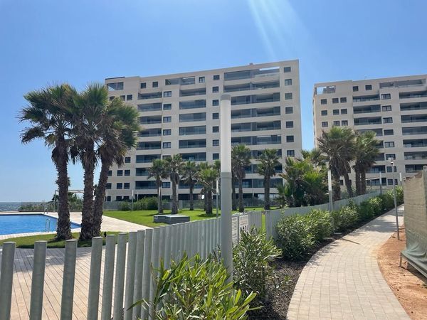 For sale - 3 Bedroom 2 Bathroom Apartment Penthouse in Punta Prima - Costa Blanca  - Alicante
