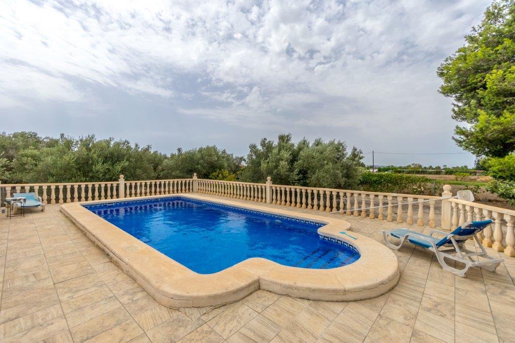 For sale - 3 Bedroom 3 Bathroom Country House in Dolores - Costa Blanca  - Alicante