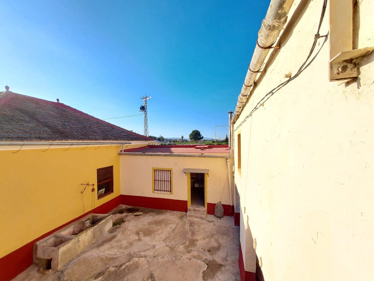For sale - 4 Bedroom 1 Bathroom Country House in Orihuela - Desamparados  - Alicante