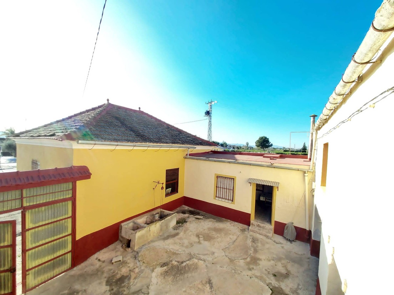 For sale - 4 Bedroom 1 Bathroom Country House in Orihuela - Desamparados  - Alicante