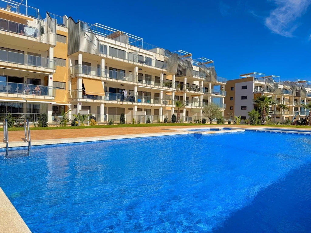 3 Bedroom 2 Bathroom Apartment in Orihuela Costa