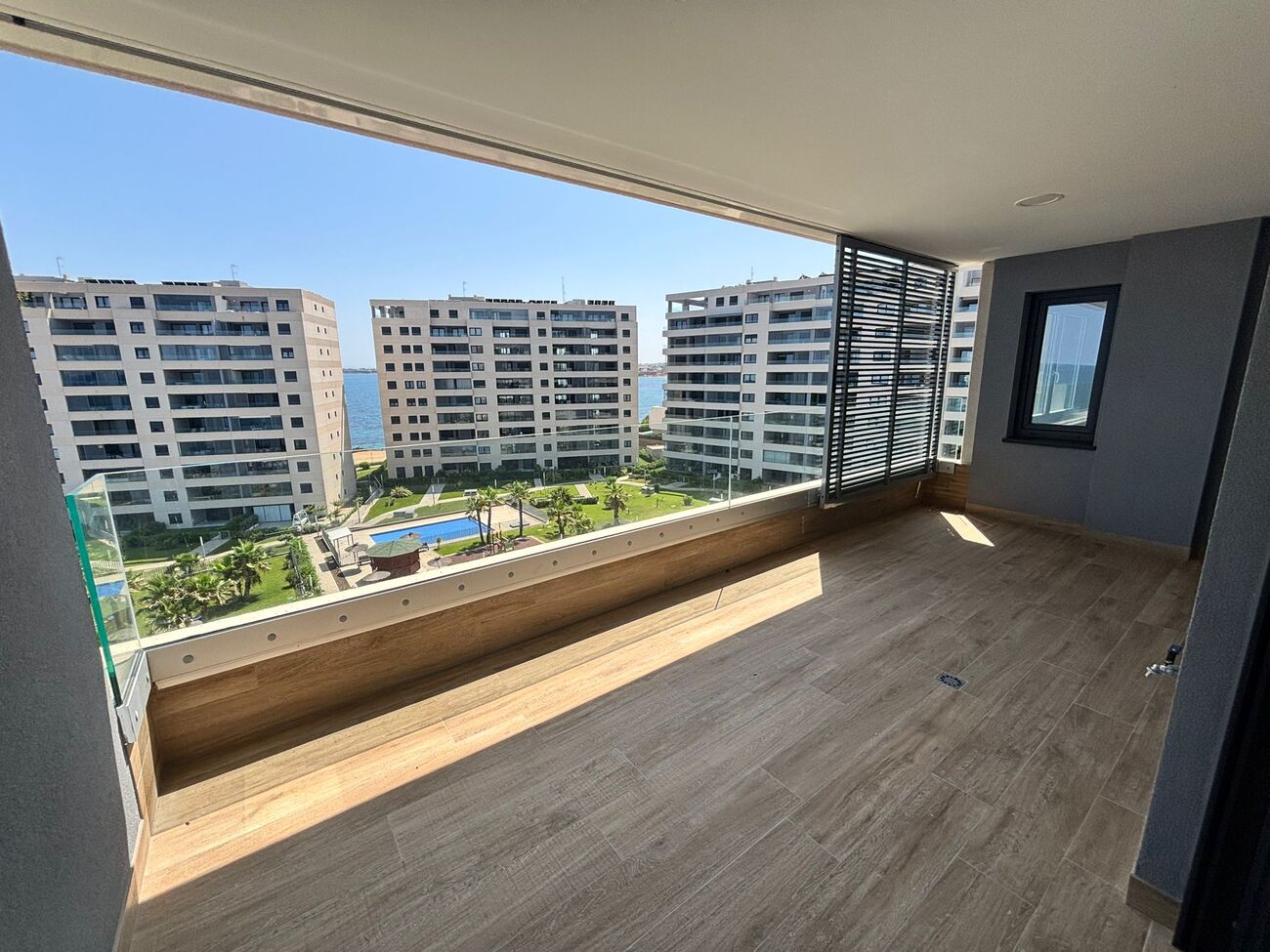 For sale - 2 Bedroom 2 Bathroom Apartment in Punta Prima - Orihuela Costa  - Alicante