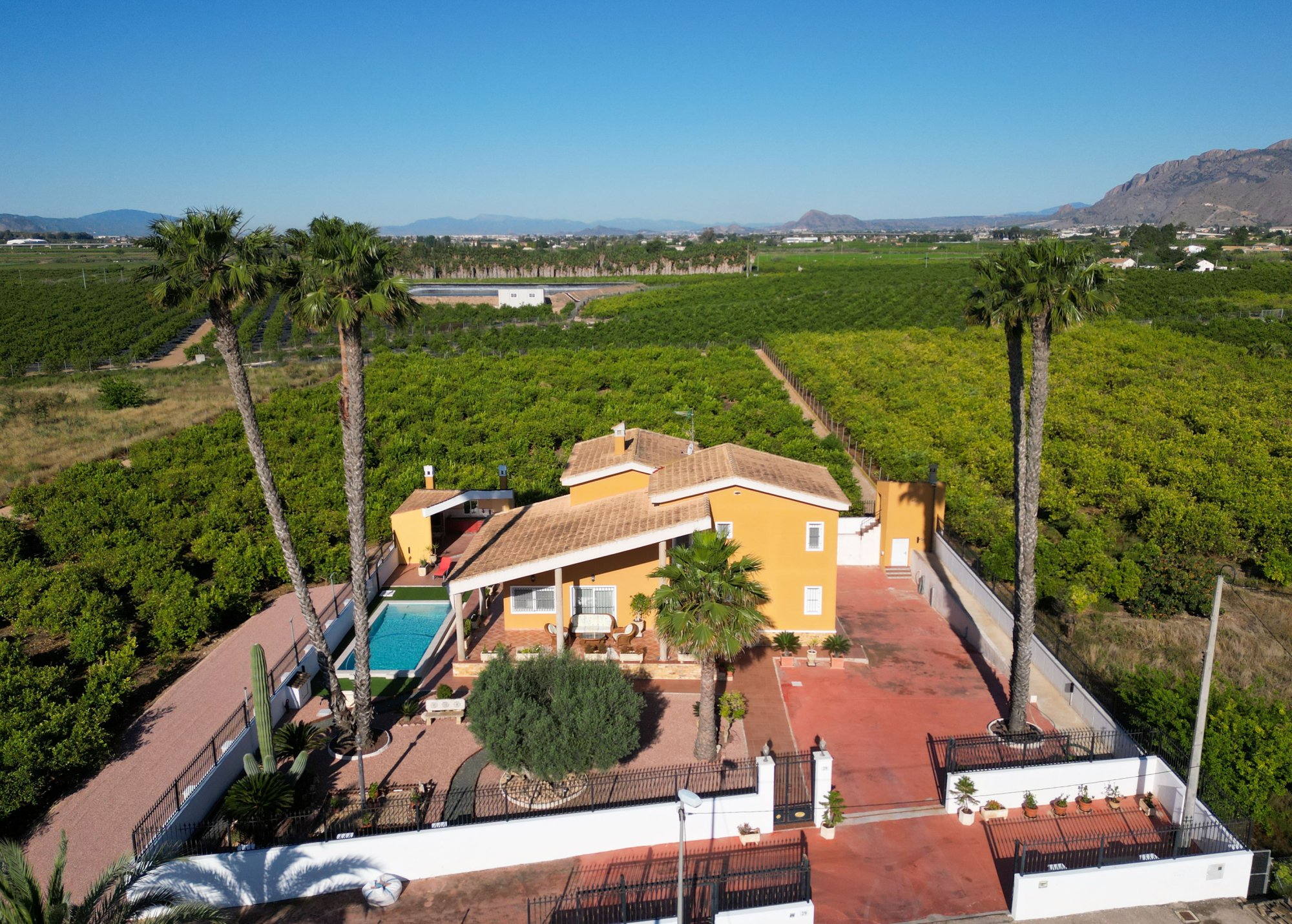 For sale - 5 Bedroom 4 Bathroom Finca in Orihuela - Inland  - Alicante