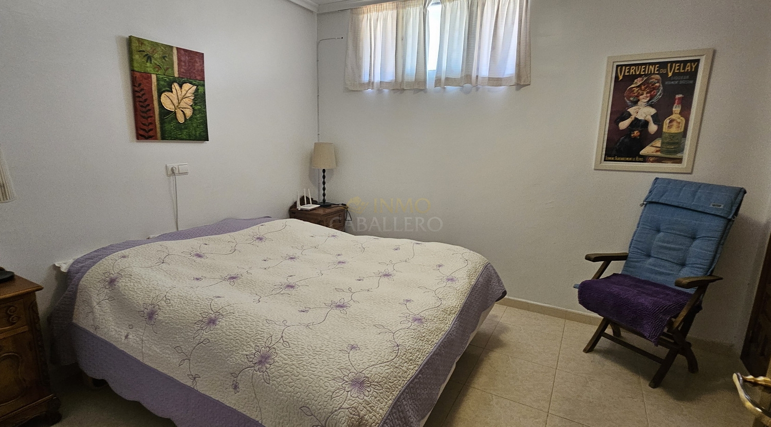 For sale - 5 Bedroom 4 Bathroom Villa in Pinar de Campoverde - Inland  - Alicante
