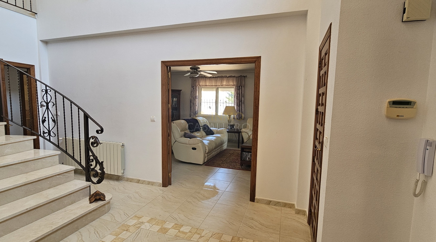 For sale - 5 Bedroom 4 Bathroom Villa in Pinar de Campoverde - Inland  - Alicante