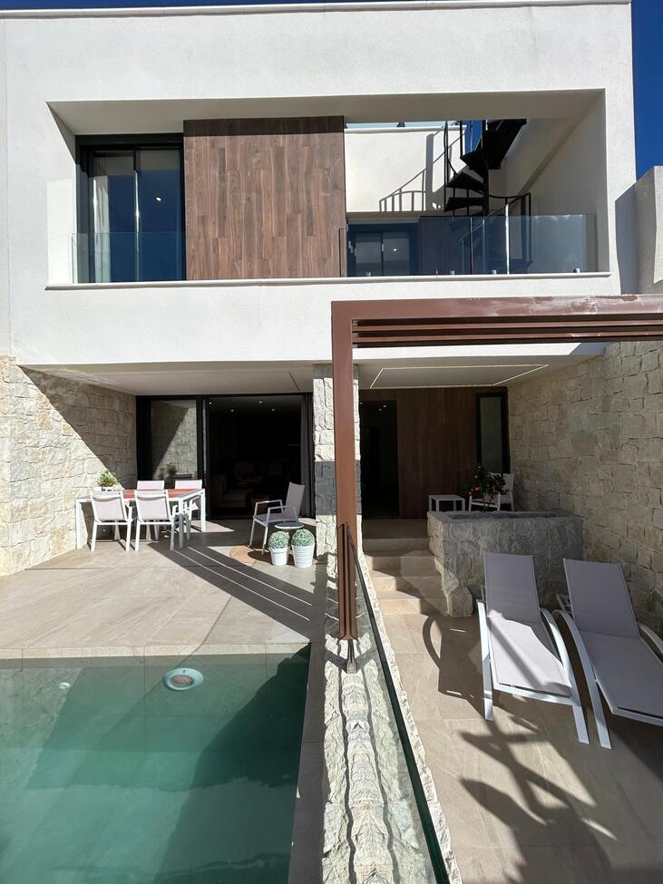 For sale - 3 Bedroom 3 Bathroom Town House in Dolores - Costa Blanca  - Alicante