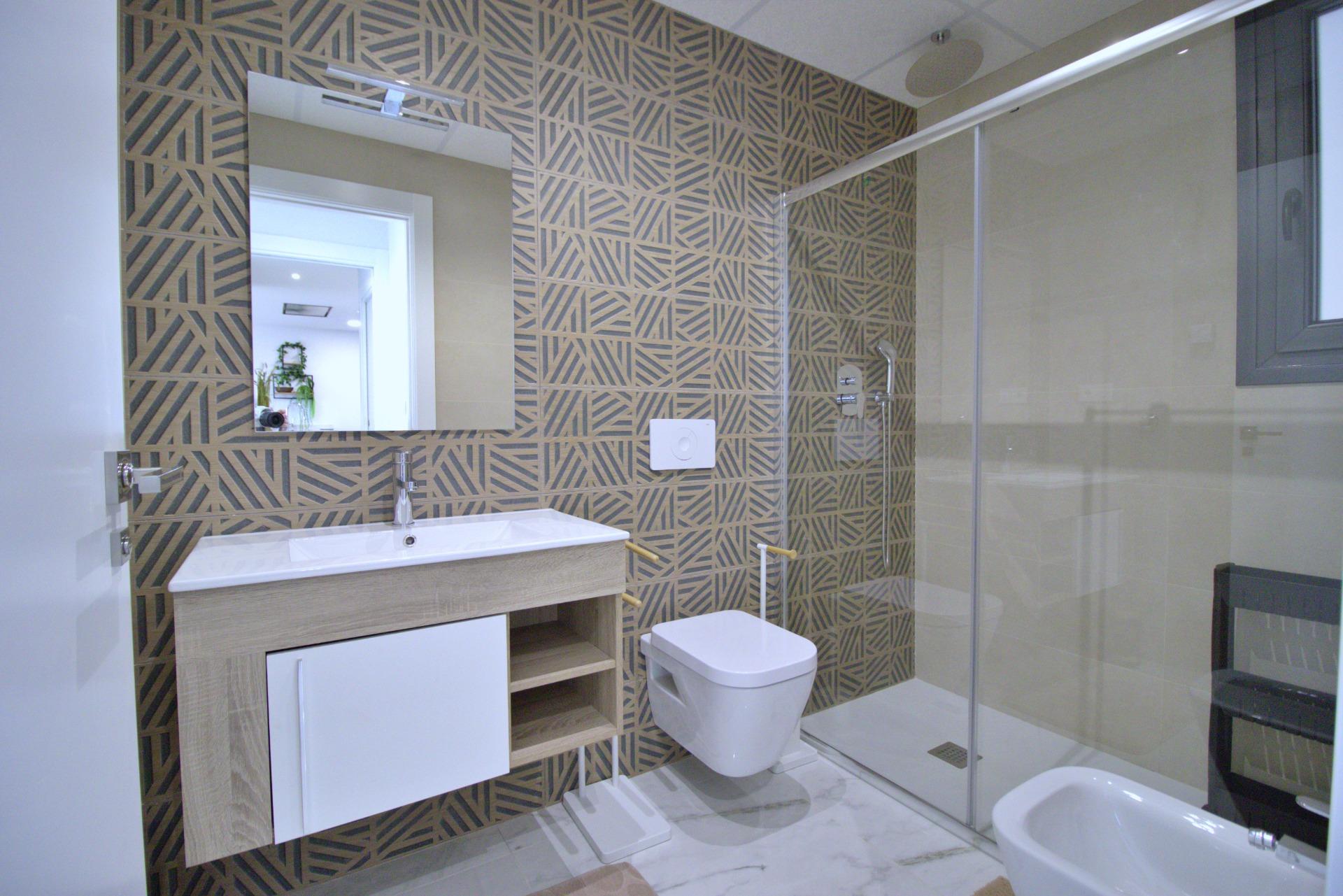 For sale - 2 Bedroom 2 Bathroom Apartment in Orihuela Costa - Punta Prima  - Alicante